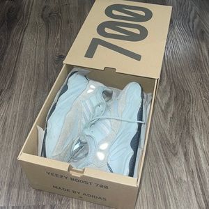 Yeezy Boost 700 Sneakers